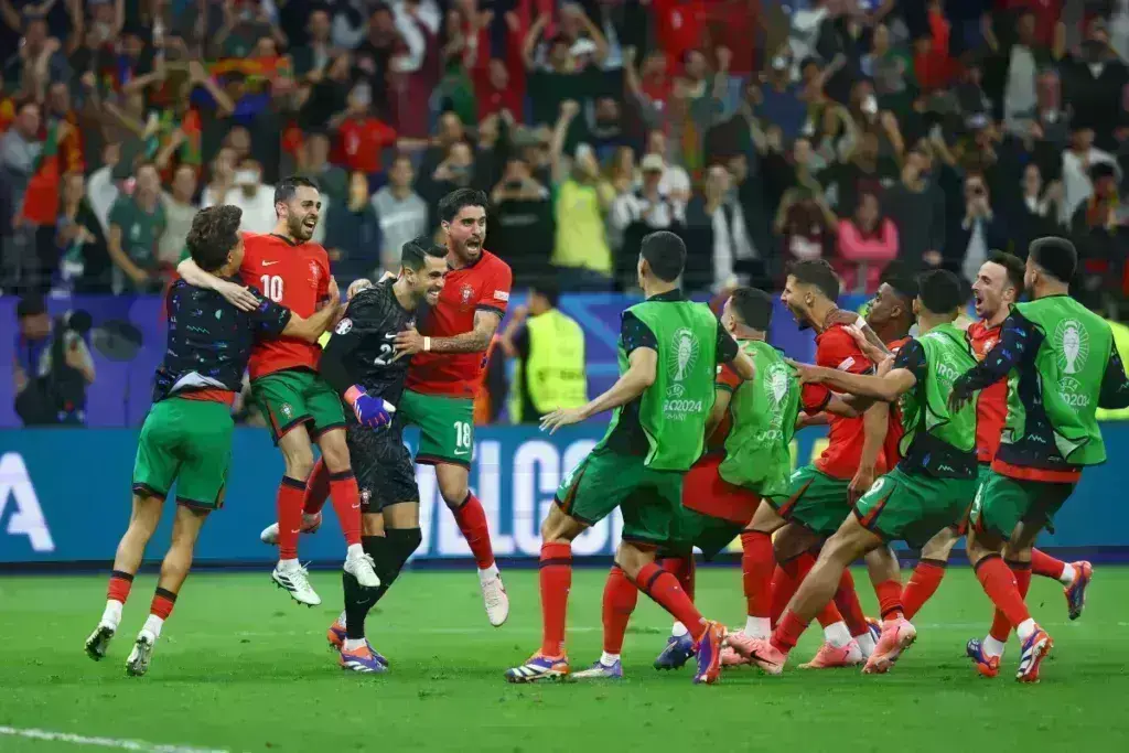 Euro 2024: Ο Ντιόγκο Κόστα έστειλε την Πορτογαλία στους «8» – Ξέσπασε σε λυγμούς ο Κριστιάνο μ