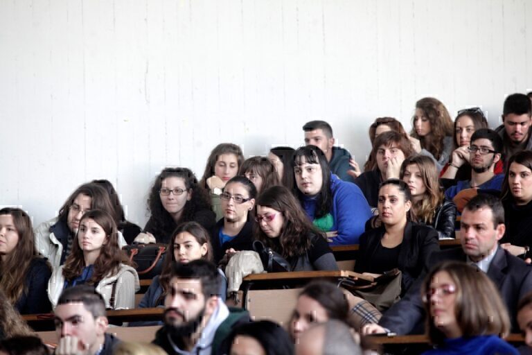 Ενεργοποίησε «βόμβα» ο Πιερρακάκης - Εξετάζεται αλλαγή στον τρόπο εισαγωγής στην Τριτοβάθμια Εκπαίδευση