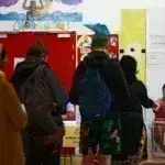 Εκλογές στη Γαλλία: Άνοιξαν οι κάλπες - Κάποιος να σταματήσει τη Λεπέν