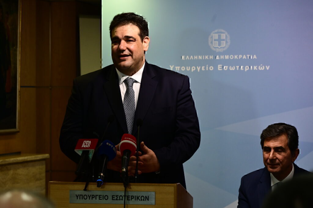 Λιβάνιος για τέλη ακινήτων: «Δεν έρχεται νέος ΕΝΦΙΑ» – Τι αλλάζει από το 2027