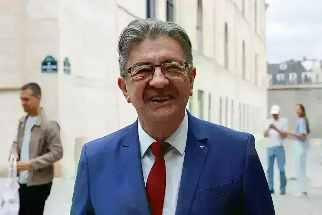 Εκλογές στη Γαλλία: Ανατροπή από τα επίσημα exit polls – Νίκη Μελανσόν, δεύτερος ο Μακρόν R