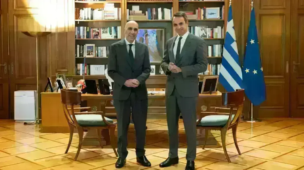Στο Μαξίμου ο υποψήφιος πρόεδρος του ΕΒΕΑ Γιάννης Μπρατάκος