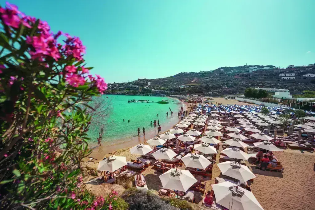 Μύκονος – παραλίες: Βουτιά στα… beach party