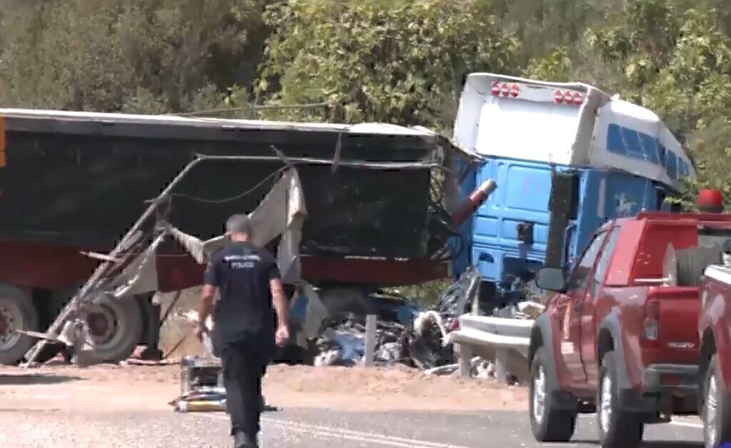 Κυπαρισσία: Ελεύθερος με περιοριστικούς όρους ο 39χρονος οδηγός νταλίκας που προκάλεσε το πολύνεκρο 