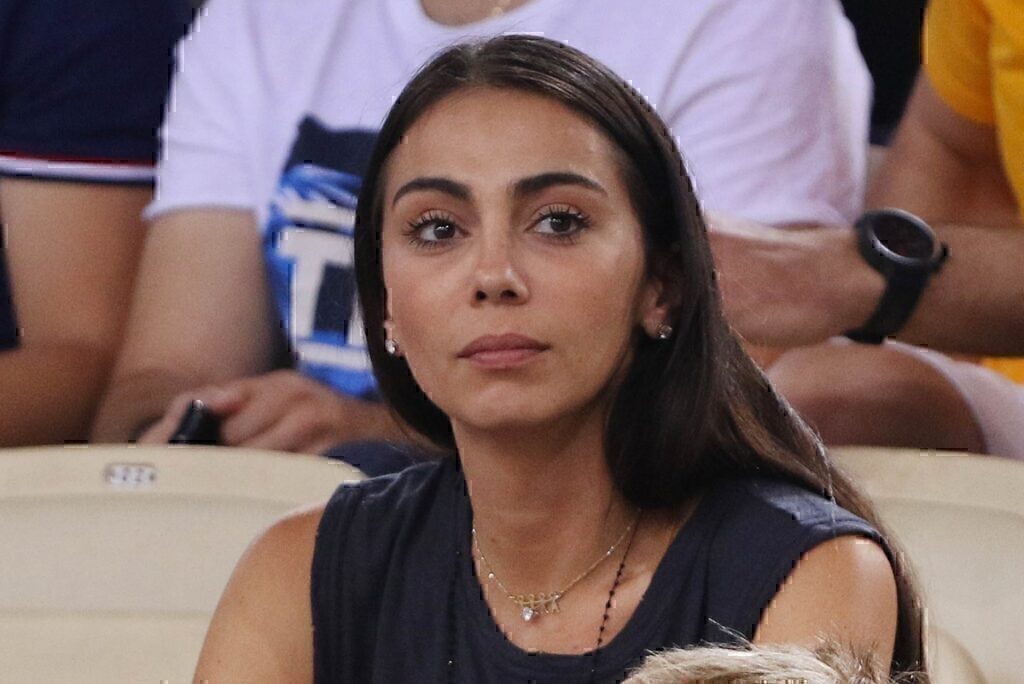 Βεζένκοφ: Η Ολυμπία Χοψονίδου τον καλωσορίζει με κοινή τους φωτογραφία