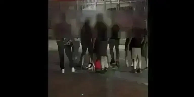 Πειραιάς: Προφυλακίστηκε η 16χρονη που μαχαίρωσε τη 19χρονη