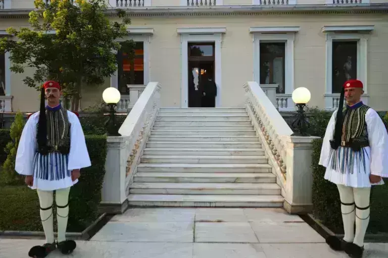 Προεδρία της Δημοκρατίας: Τι απαντά στον Αλέξη Τσίπρα