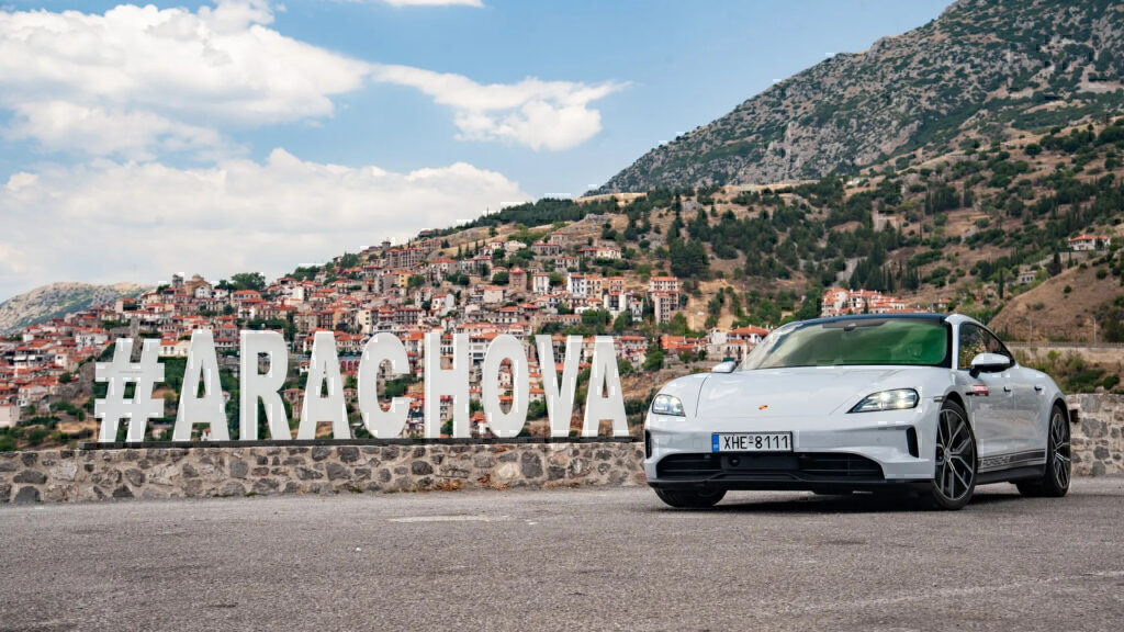 Με την Porsche Taycan 4S στην ορεινή Φωκίδα: Προσανατολισμένη στην τελειότητα