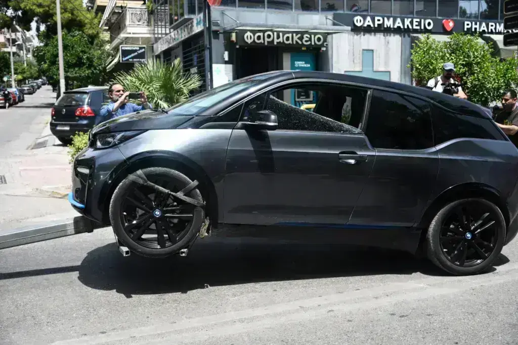 Ψυχικό: Με δυο 9άρια πιστόλια «χτύπησε» ο δράστης