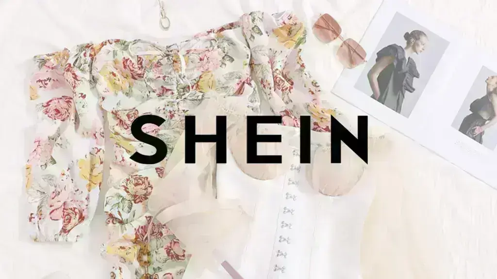 Έρευνα από τη Shein: Χρησιμοποιήθηκε η εικόνα κατηγορούμενου δολοφόνου – Διαφήμιζε μπλουζάκι σ