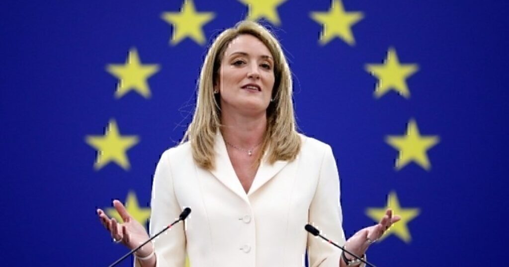 Ευρωβουλή: Επανεξελέγη Πρόεδρος η Ρομπέρτα Μέτσολα