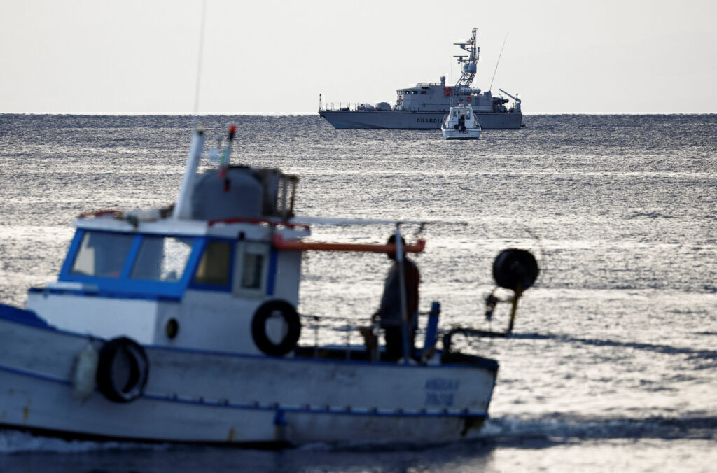 Παλέρμο: Αγωνία για τους 6 αγνοουμένους από την βύθιση γιοτ – Συγκλονίζουν οι μαρτυρίες – Ποιοι ήταν επιβάτες