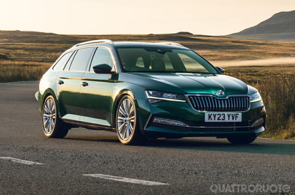 Skoda Superb Sleeper Edition: Ένας λύκος 447 ίππων με… προβιά!