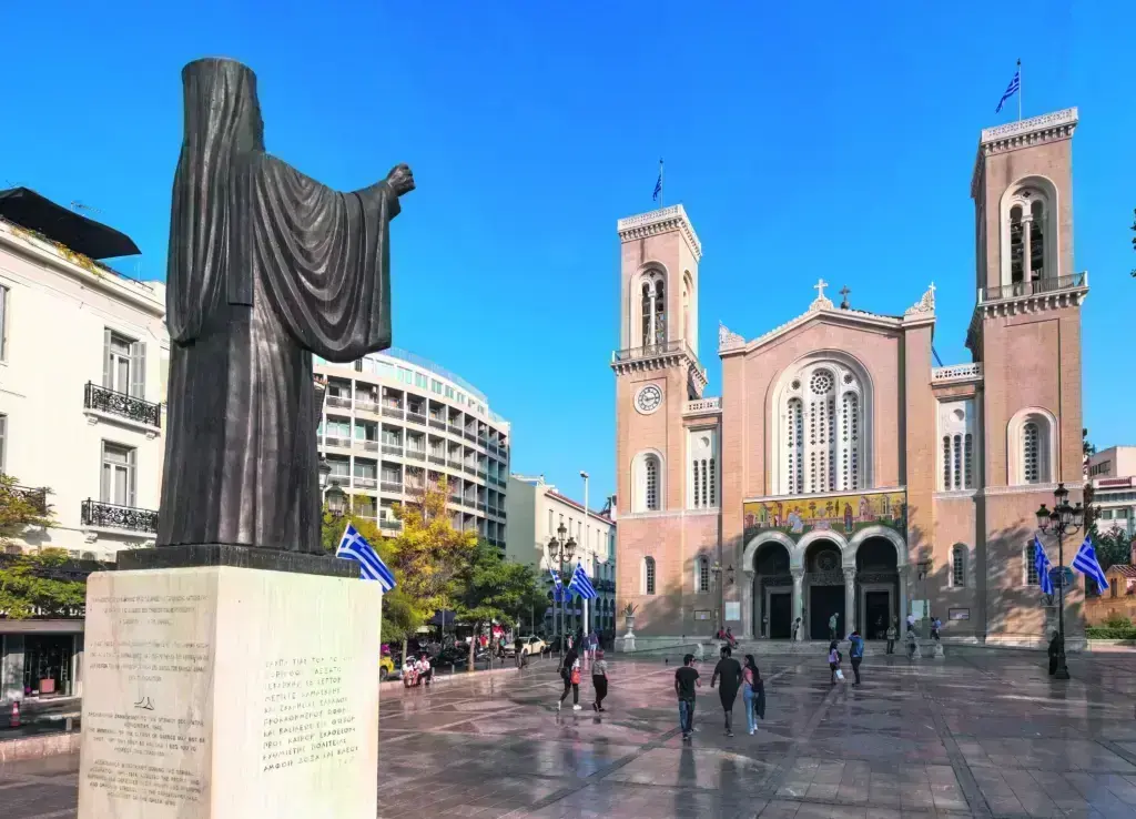 Διηγήματα του καλοκαιριού στον ΕΤ και το Eleftherostypos.gr: Ο ψαλμός της Αθηνάς στη Μητρόπολη