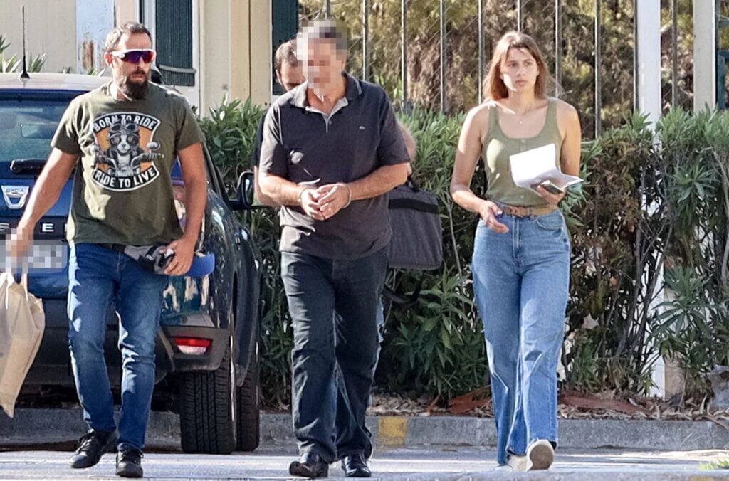Προφυλακίστηκε ο 66χρονος καθηγητής για τις φωτιές στη Βάρη