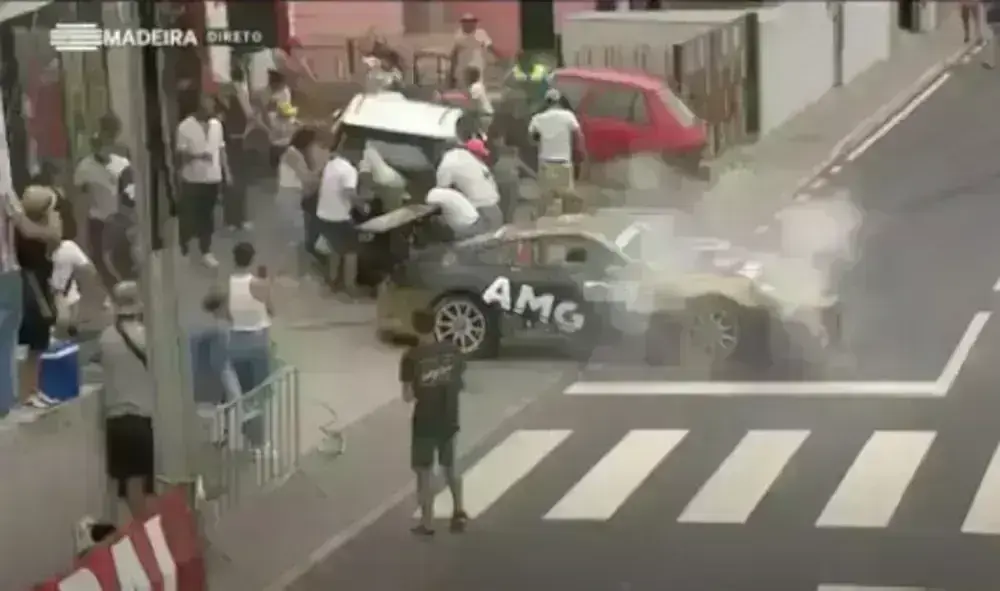 Πορτογαλία: Τρομακτικό ατύχημα σε ράλι – Porsche έπεσε σε θεατές, τραυματίστηκαν δύο παιδιά