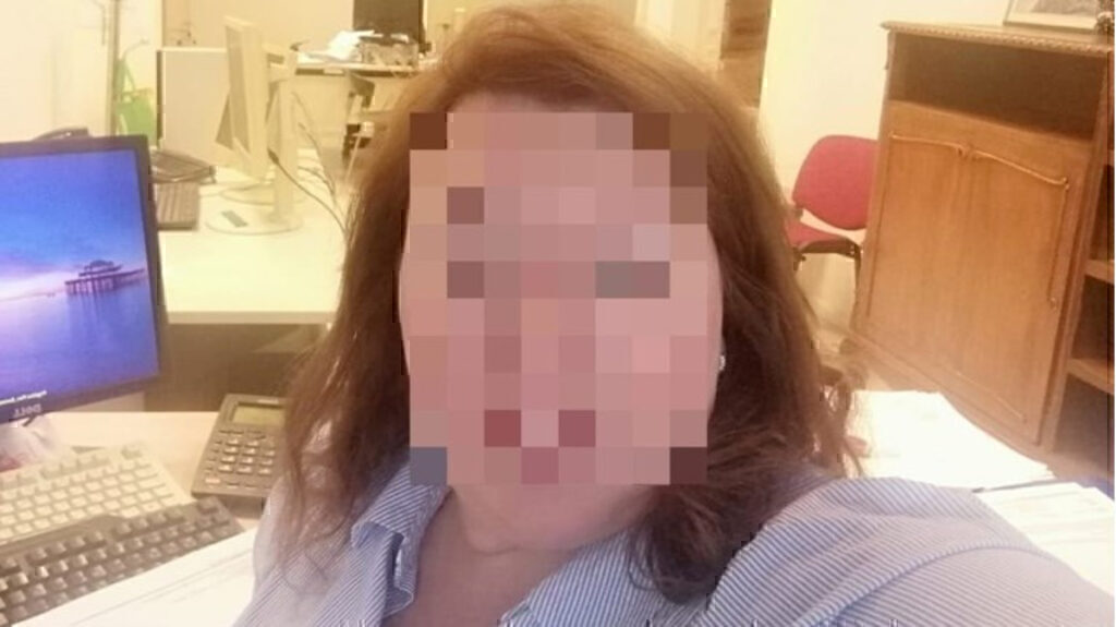 Δωροληψία υπαλλήλου ΕΦΚΑ: Τα sms με το «παζάρι» για το «φακελάκι»