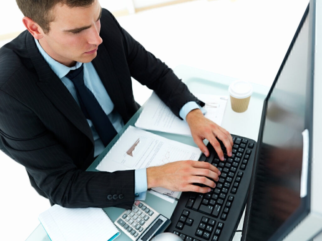 Εργασιακό νομοσχέδιο: Τι αλλάζει σε άδειες, προσλήψεις, τετραήμερη εργασία