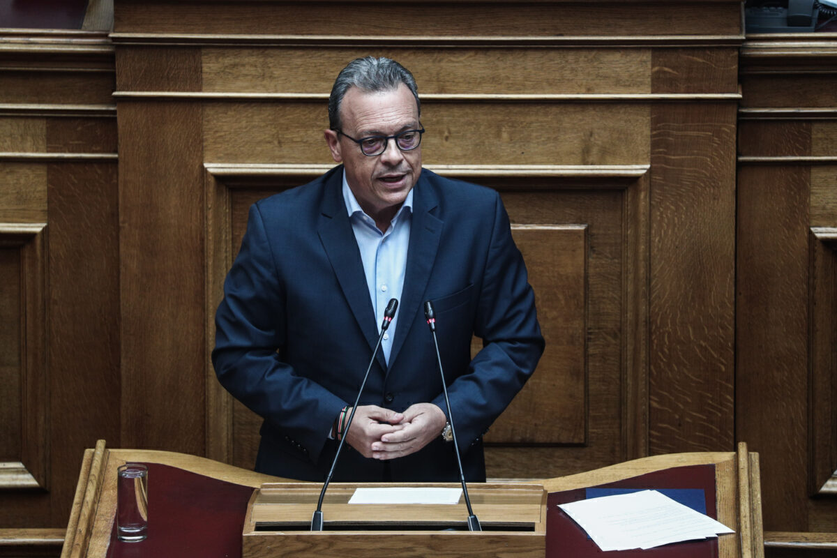 Ο κακός χαμός στον ΣΥΡΙΖΑ - Δεν παραιτείται ο Φάμελλος από πρόεδρος της Κ.Ο.