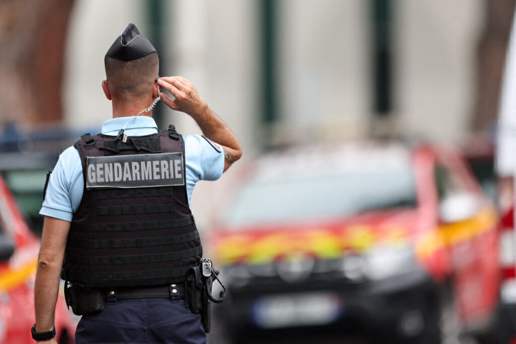 Γαλλία: Άνδρας μαχαίρωσε μια καθηγήτρια και μια μαθήτρια μέσα σε σχολή