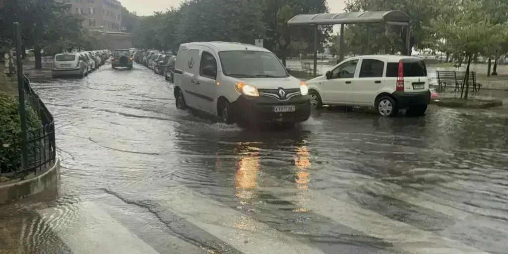 Κακοκαιρία στην Κέρκυρα: Σπεύδει ειδική ομάδα της ΕΜΑΚ ενόψει ακραίων φαινομένων