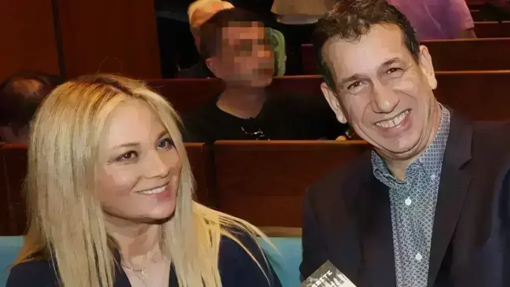 Ζαμπέτογλου – Γαλακτερός: Με τζάκι, μαρμάρινο τραπέζι και πράσινο κήπο – Φωτογραφίες από το μοντέρνο σπίτι τους στα Μελίσσια