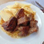 Χοιρινό κρασάτο από τη Νεκταρία Κοκκινάκη – Η απόλυτη συνταγή