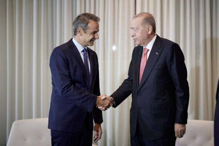 Μαξίμου για συνάντηση Μητσοτάκη-Ερντογάν: Συμφώνησαν στην εντατικοποίηση της συνεργασίας τους για το Μεταναστευτικό