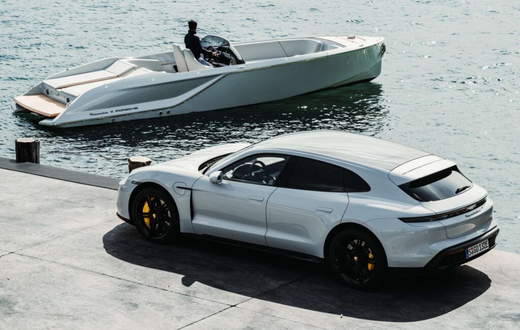 Porsche 850 Fantom Air: Πήγαινες βόλτα στη θάλασσα με ηλεκτρικό σκάφος;