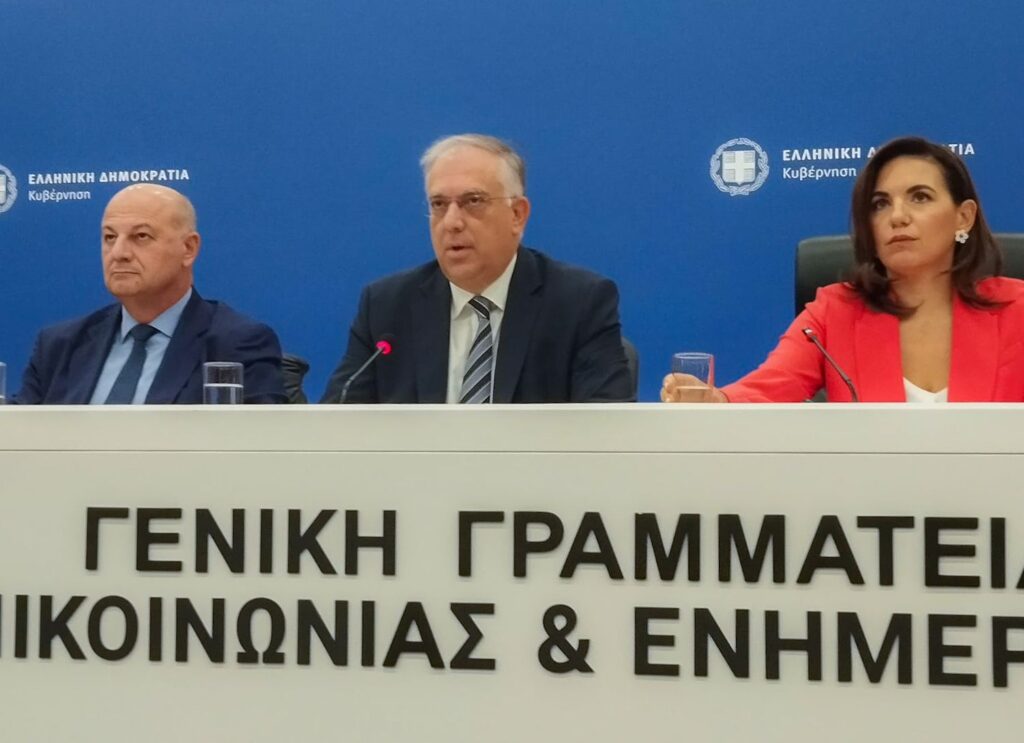 Θεοδωρικάκος για νέα μέτρα: Μεταρρυθμίσεις απλοποίησης της οικονομικής δραστηριότητας ενάντια στη γρ