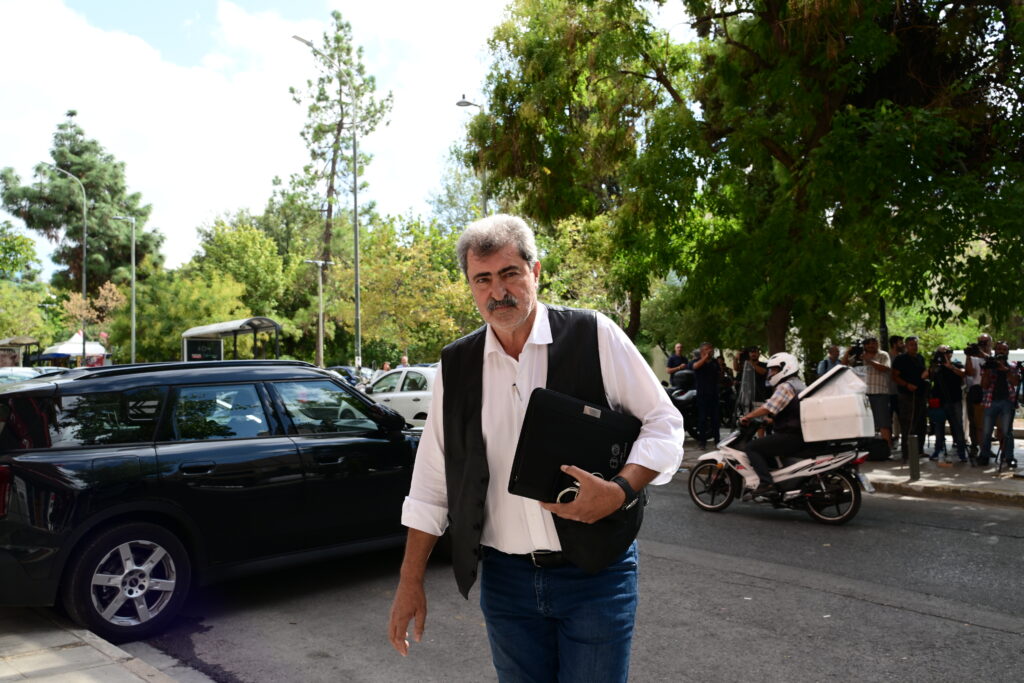 ΣΥΡΙΖΑ: Άμεσα εκλογές για να επουλωθεί το τραύμα ζητά ο Παύλος Πολάκης – Σε εξέλιξη η συνεδρία