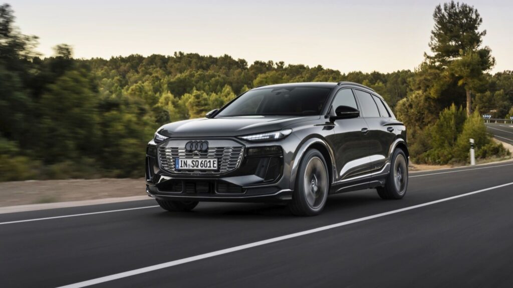 Πρώτες εντυπώσεις από το Audi SQ6 e-Tron: Δυνατό και υπάκουο