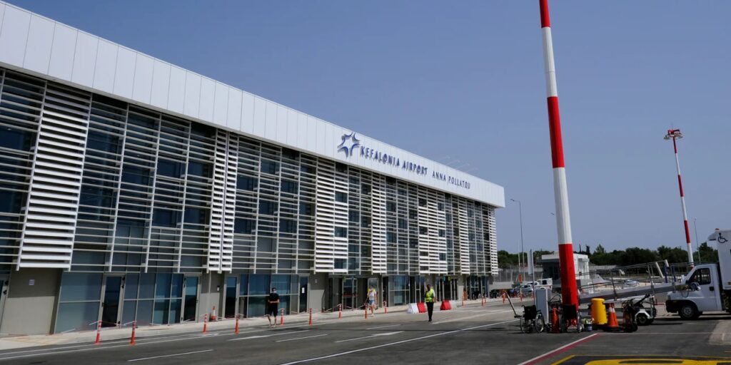 Κεφαλονιά: Τρεις γυναίκες με καροτσάκια τραυματίστηκαν κατά την επιβίβαση σε αεροσκάφος – Η ανακοίνωση της Fraport