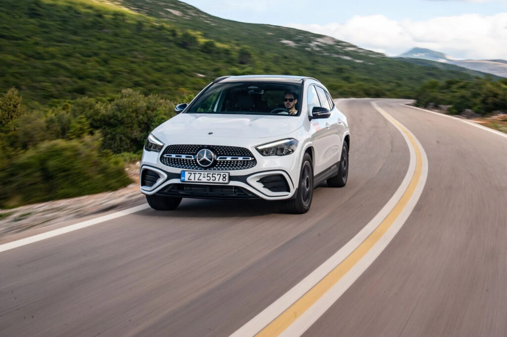 Δοκιμάζουμε την κορυφαία Plug-in υβριδική Mercedes GLA