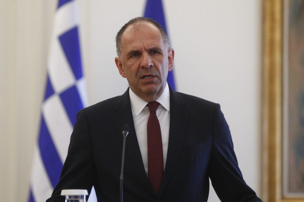Γεραπετρίτης: Aνάγκη για δίκαιο καταμερισμό των βαρών στο μεταναστευτικό