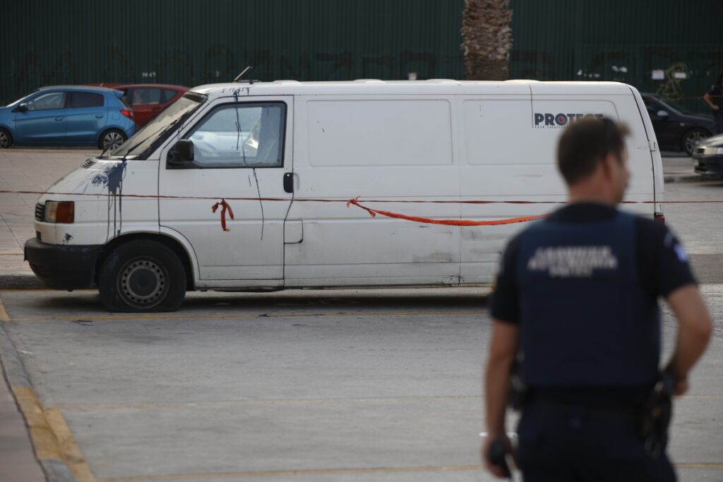 Ληστεία στο Λαύριο: Οι ληστές ήξεραν πολλά για την χρηματαποστολή