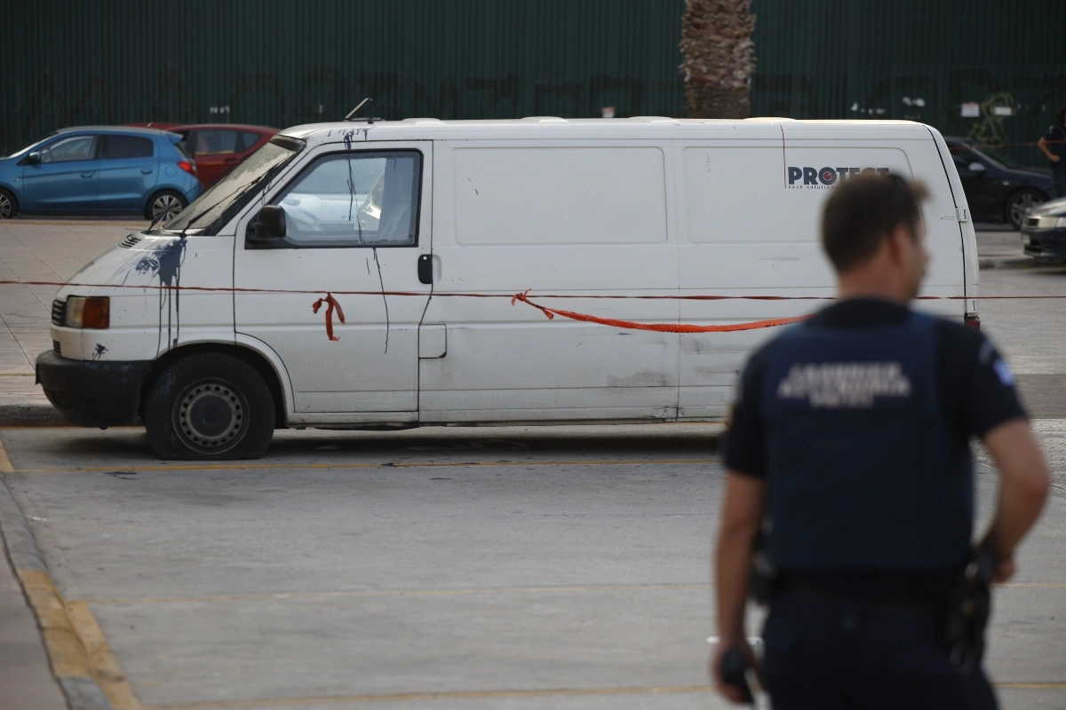 Λαύριο: Ψάχνουν για «διαρροή» στη ληστεία του 1 εκατ.