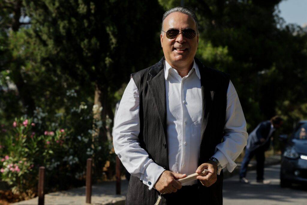 Φώτης Σεργουλόπουλος: Απάντησε σε Σεφερλή και Τσαβαλιά – «Εμένα θέλει ο κόσμος, είμαι το παν» 