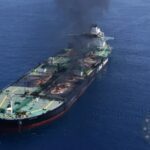 Sounion: Η φρεγάτα «Ψαρά» συνοδεύει το δεξαμενόπλοιο κατά τη ρυμούλκησή του