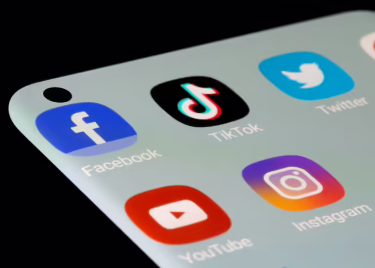 Αυστραλία: Σχέδιο απαγόρευσης των social media σε παιδιά, εξετάζει η κυβέρνηση- Αντιδράσεις από τους χρήστες