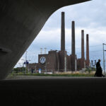 Volkswagen: Κινδυνεύει με εξαφάνιση το Βόλφσμπουργκ αν κλείσει η εταιρεία