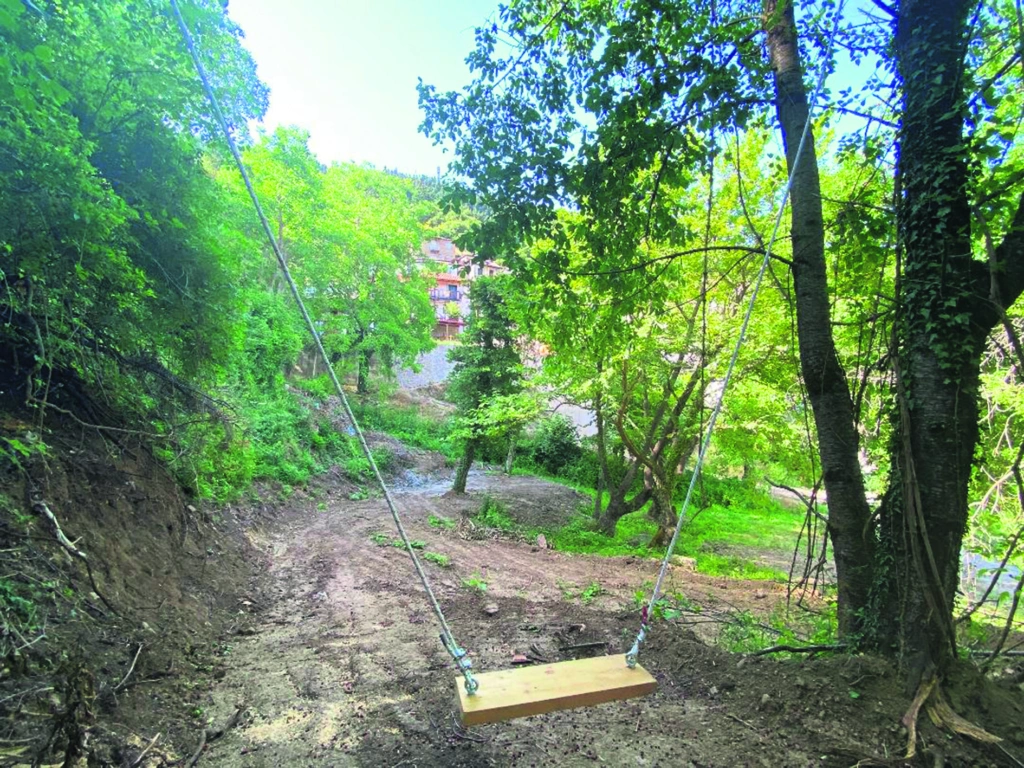 Μαυρολιθάρι Φωκίδας: Ενα πάρκο για τα δίδυμα κορίτσια που χάθηκαν στο Μάτι