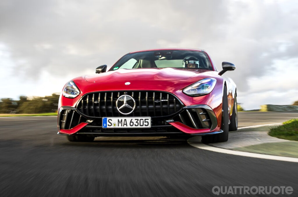 Δοκιμάζουμε σε πίστα τη νέα Mercedes-AMG GT 63 Pro 4Matic+