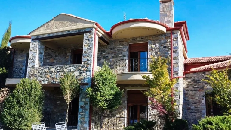 Φλώρινα: Σε κρίσιμη κατάσταση ο 55χρονος – Τι συνέβη τελικά με το ξενοδοχείο