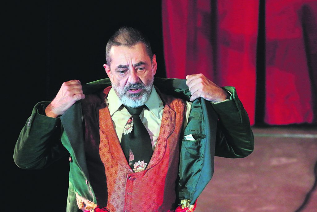 Καφετζόπουλος στον ΕΤ: «Στην Ελλάδα βλέπουμε πολύ καλό θέατρο»
