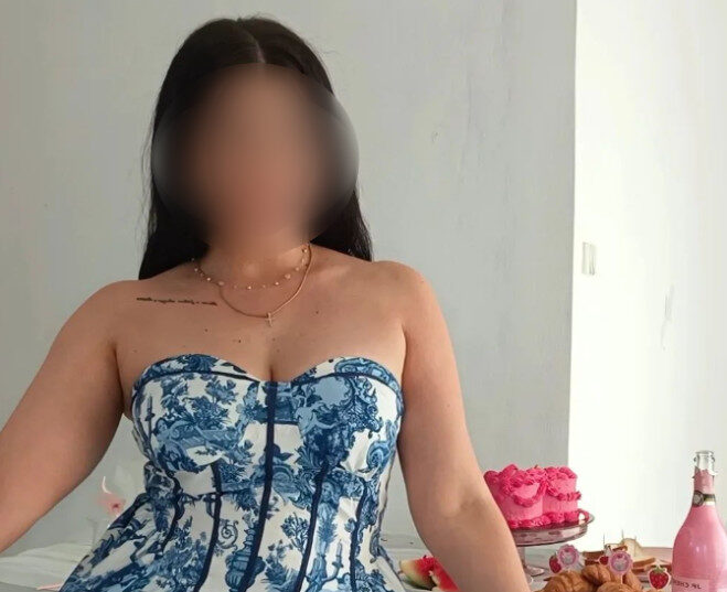 Γνωστή influencer καταγγέλλεται για εξαπάτηση – Πλήρωσαν για προϊόντα μακιγιάζ που δεν είδαν ποτέ [εικόνες- βίντεο]