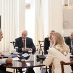 Σύσκεψη Μητσοτάκη με τους ευρωβουλευτές της ΝΔ στο Μαξίμου – Τι συζητήθηκε