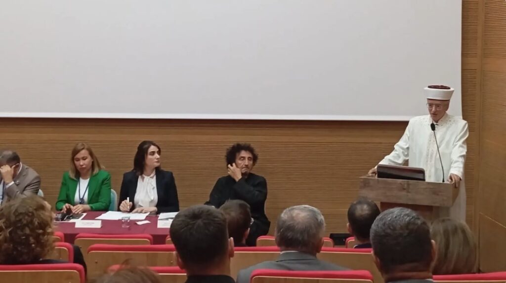 Σε εκδήλωση της… τουρκικής (!) διασποράς, τρία μέλη της μουσουλμανικής μειονότητας