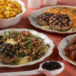 Ντίνα Νικολάου: H βραβευμένη Ελληνίδα σεφ φτιάχνει το πιο μαμαδίστικο φαγητό