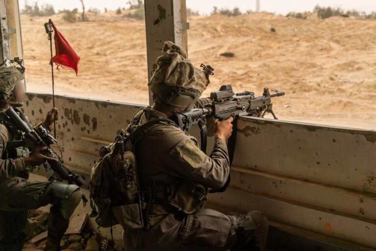 Ισραήλ: Ο στρατός δηλώνει ότι πολεμά τη Χεζμπολάχ και όχι τις λιβανικές ένοπλες δυνάμεις